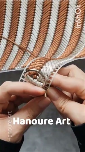 Simple and easy plastic canvas bag design idea #handmade #hanoureart