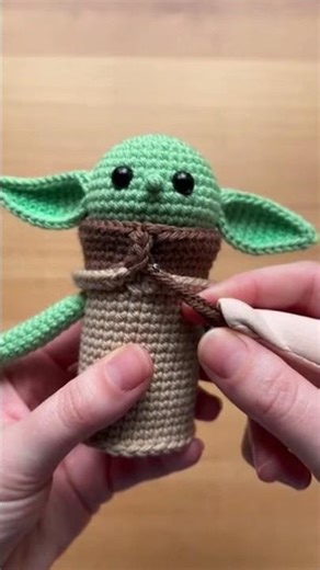 Baby Yoda Crochet #crochet #crocheting #crochetpattern