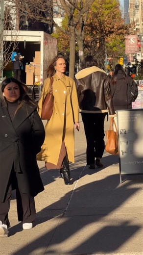 Hannah Hassel on Instagram: "🍂 @longchamp"