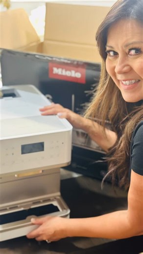 Hazel Mae on Instagram: "Christmas came early this year. Thank you to Nelson Fresco and the team from @miele for this amazing gift! The CM6360 premium countertop coffee machine in lotus white! I’m no coffee connoisseur, but this all-bean machine allows you to make two coffee specialties at the same time with a simple touch of a button.. Not complicated, even for a novice like me!!.. lattes, cappucino (with the perfect milk froth) and/or a great cup of coffee. Ok, Nelson.. you were right. 😊 Than