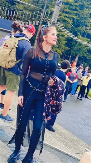 Nazre Bol Rahi Hain ✨ | Words Not Needed ❤️Jab Khamoshi Sab Keh De | Aesthetic Girl Reel #shortsfeed