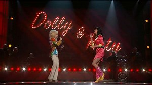 Dolly Parton and Katy Perry Duet on ‘Jolene’ at 2016 ACM Awards