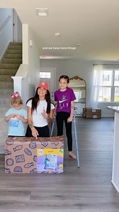 day two in the new house and we’re building a play kitchen! 🥹🏡🔨❤️ her “I’ll keep you safe” has me 😭😭😭😭😭 #amazingabigailgrace #cerebralpalsy #momdaughter #disability #dandywalker #dayinthelife #familyvlog #youngmom #movingvlog | Em Abby | Amazing Abigail Grace