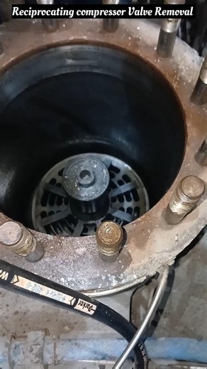 Reciprocating compressor Valve Removal #compressor #suction #valve