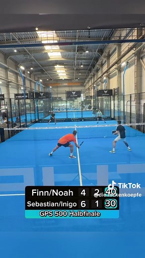 Paddel Halbfinale im GPS 500 in Niederkassel