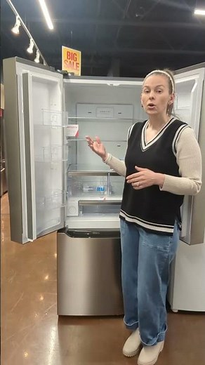 Frigidaire 30 inch French Door Refrigerator GRFN2023AF