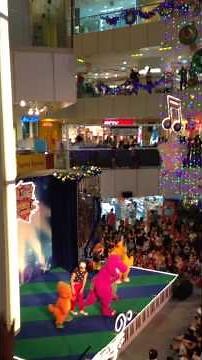 Barney & Friends Live Show at United Square in Singapore! (I Love You)