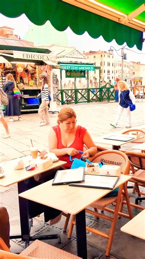 #travel ☕ 20.3M+ VIEWS CHANNEL 🥳 #italy 🇮🇹 #travelvlog