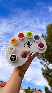 979K views · 155K reactions | 4 delineados SÚPER FACILES utilizando @pinacosmeticsmx ✨♥️ #navidad #makeup #tutorial #delineadosgraficos | Paulina Del Campo | Facebook