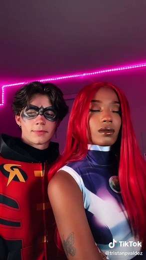 someone cast us in a movie #starfire #robin #teentitanscosplay | starfire costume