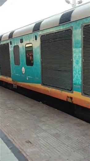 Train ke left Here ka kya matlab hota hai #train #railway #ekmotahathighumechala #indianrailways