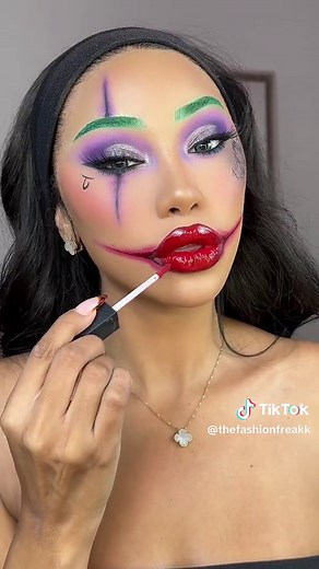 The female joker 🃏 #thejoker #jokermakeup #31daysofhalloween #makeup #joker