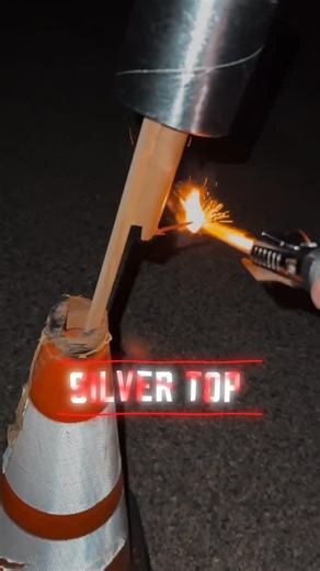 SILENTPYRO on Instagram: "LETS GET ACTIVE PYROS. #fireworks💥 #pyro #4thofjuly #insane #friday #firework #strobe #rocket #loud #cityview #active #explorepage"