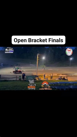 6.3K views · 78 reactions | Damian Bowers (near lane) gets the Open Bracket class win over Wade Pruitt who goes red, Gravelrama Big Money Race Silverback Offroad Speedway Silverback Offroad Rentals | World Sand Drag News WSDN | Facebook