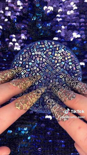 #asmr #asmrsounds #asmrvideo #asmrtiktoks #asmrscratching