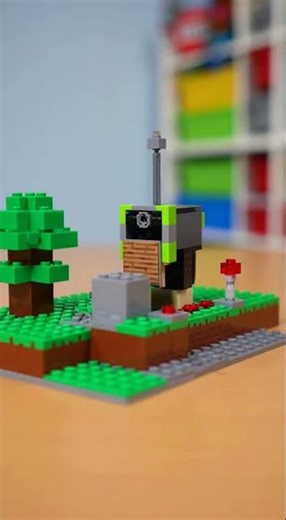 I built a working Minecraft piston out of LEGO 😳