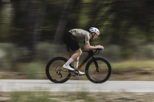 Nueva Merida REACTO V: Aerodinámica de 196 Vatios y Rendimiento Profesional | Bikezona.com