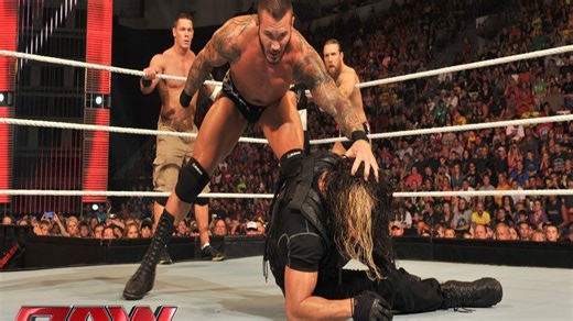 塞纳兰迪蛋妞联手，迎战圣盾军团，兰迪试图兑换公文包