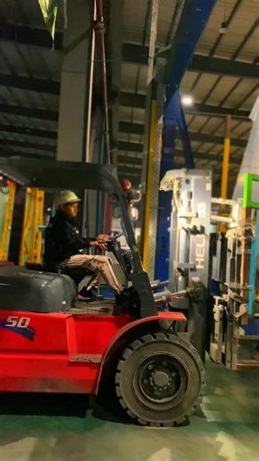 ABK china xinyi glass 🔥🔥 , salam dua garpu roda kemudi belakang 🛞#capcut #gresik24jam #fyp #operatormuda #trending