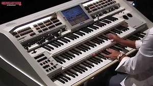 Claudia Hirschfeld - Moliendo Café - Wersi Louvre Live | Robert Sepanloo