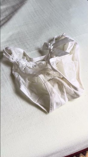 【彼女のパンティー】まぶしい朝の光の中で捨てる✨昨夜から私を包んでいた純白の極上シアーレースショーツ #Shorts