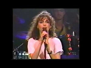 Susanna Hoffs (The Bangles) Feel Like Making Love 17th July 1991