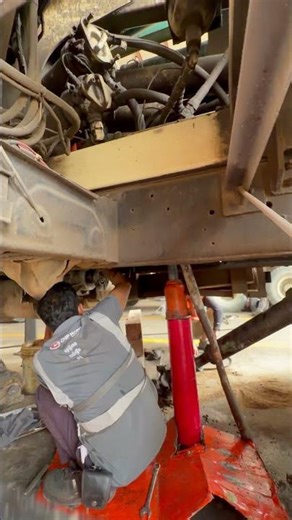 This Is Why Truck Maintenance Costs So Much #TruckRepair #Mechanical #HeavyVehicles