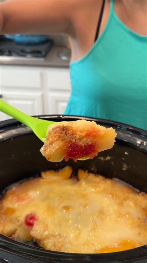 3.3K views | This Crockpot Dump Cake Tastes Like Vacation Olivia makes a tropical dump cake in the crockpot This original video was produced by Network Media LLC and Olivia | Spill The Fun | Facebook
