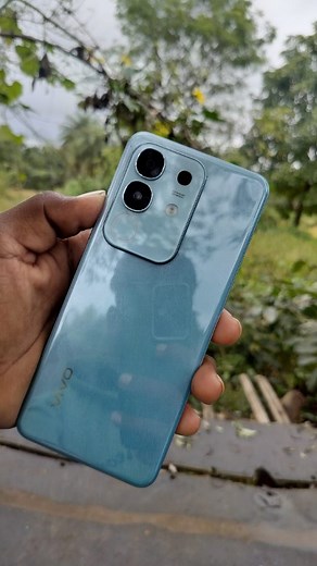 ⇶✴☞𝑽ꪱ𝐯ő❈ on Instagram: "Vivo t4x best gaming phone 📱 . . .#vivot4x5g #new #mobile #edits #trend #trending #trendingreels #shortsreels #viral"