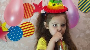 Happy Little Girl Celebrates Birthday Balloons Stock Footage Video (100% Royalty-free) 1071098899 | Shutterstock