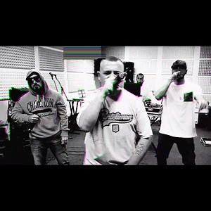 96K views · 2.5K reactions | Venim cu  la Kruhnen Musik Halle sambata seara. #Premiera #LIVE #CadLanturi #SeRidicaInAer #Concert #BUGMafia #CeiMaiTariFani Bilete -> https://bilete.bugmafiaoficial.ro/ | B.U.G. Mafia | Facebook