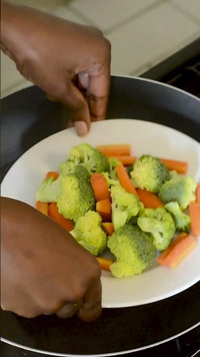 Kitchen Hack: how to steam veggies without a steamer.