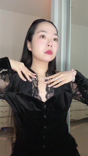 Super cute lace top🖤 #lacetop #tiktokmademebuyit #womenslacetop #lacetrimtop