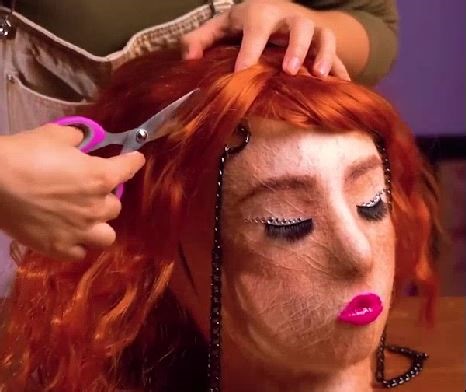 296K views · 585 reactions | Think outside the bag! Crazy head-shaped bucket bag idea! | 5-Minute Crafts | Facebook