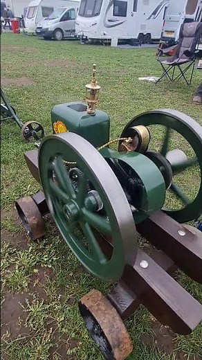 Root & Vandervort hit & miss engine seen here at the Newark Vintage Tractor & Heritage Show.