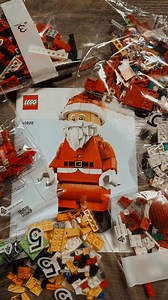 I FOUND SANTA!! 🎅🏼 @lego i couldn’t stop thinking about it when i saw it, and i couldn’t find a store with it but got one for not much higher than retail on whatnot!! #lego #santa | Blake Silva
