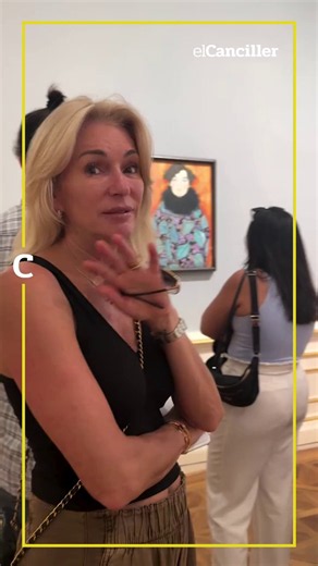 [REDES] Concentrada en sus vacaciones en Austria y con errores ortográficos, Yanina aseguró que EL CANCILLER está "buscando hate en los mediocres" y, con su amplia erudición, le aclaró que la obra publicada en uno de los videos no es "El Beso" sino "El Castillo de Kammer".
