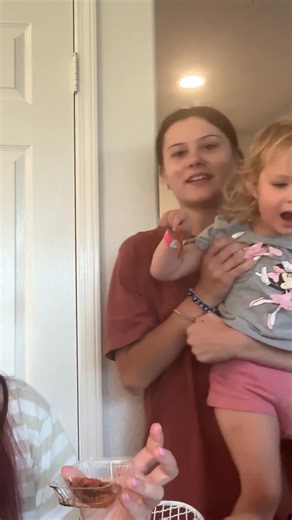 6.7K views | Mexican candy taste test gone wrong 若 Go watch the full video now! @hannahlilywilliams #PelonPeloRico #Pulparindo #duvalin #parenting #mexicancandy | BuzzFeed Video | Facebook