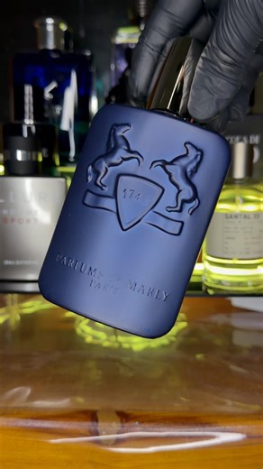 Parfums De Marly Layton unboxing #parfumsdemarly #parfums #perfume #perfumecollection #perfumelovers