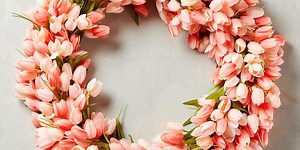 How to Make Your Own Faux Tulip Wreath to Celebrate Spring