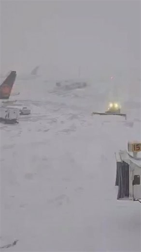 Toronto Pearson on Instagram: "Over 14 cm of snow since the storm started this morning! ❄️ Our crews are out there nonstop, looping the airfield in high-tech plows to keep runways, taxiways and aprons clear — that’s about 5 million square metres of ground covered. Here’s a look at the team keeping things moving 👏 #torontopearson #snow #toronto"