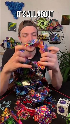 Meet Shashibo, this incredible shape shifting box thagt twists and folds into over 100 unique