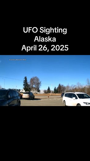 Captured just hours ago over Alaska an object flying across the sky. What’s your take #UFO #UAP #Al | UFOs | Facebook