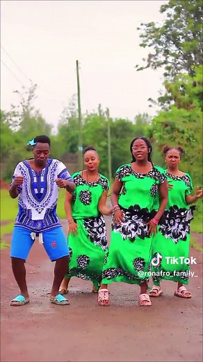 Mesmerizing Dance Performance by Ronafro Family | One Drop Dance