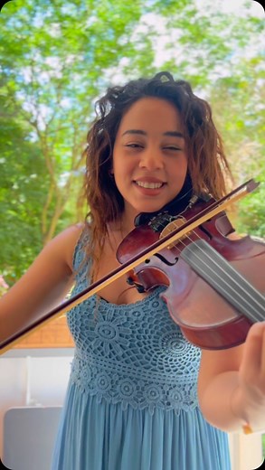 ‎𝑱𝒖𝒍𝒏𝒂𝒓 𝑮𝒆𝒐𝒓𝒈𝒆𝒔 - جلنار جرجس‎ on Instagram: "#second_waltz 💃🏽 #violin #violinst #berlin #germany"