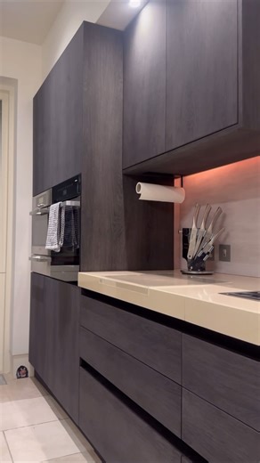 KITCHEN VINYL WRAP 🖤 #kitchenwrap #kitchenwrapping #homedecor #kitchendesign #smallbusiness #asmr | FLOWRAP