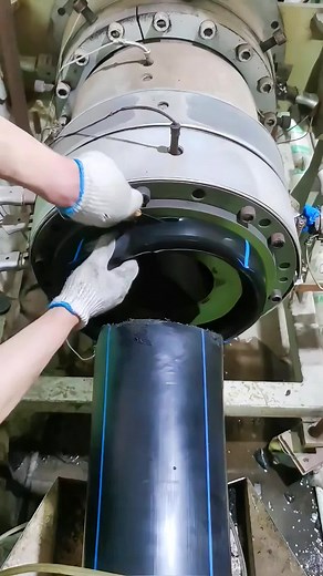 This is the plastic pipe extrusion production process #plastic #plasticpipe #pvc #ppr #pipe #plumbing #polyethylene #pvcfittings #pipefittings #howitsmade