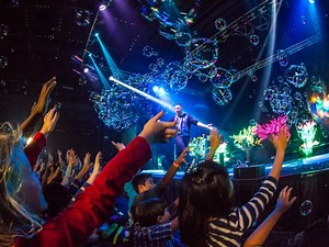 Bubblefest At Discovery Cube Has More Bubbles, Lasers, Family Fun