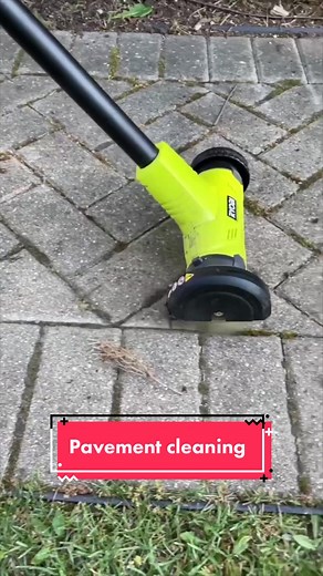 Innovative pavement cleaning ✨ #pavement #yard #cleaning #tool #smart #vibler #creative