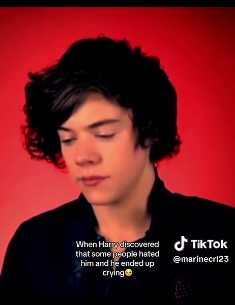 Harry Styles Emotional Moments: Crying and Fan Reactions